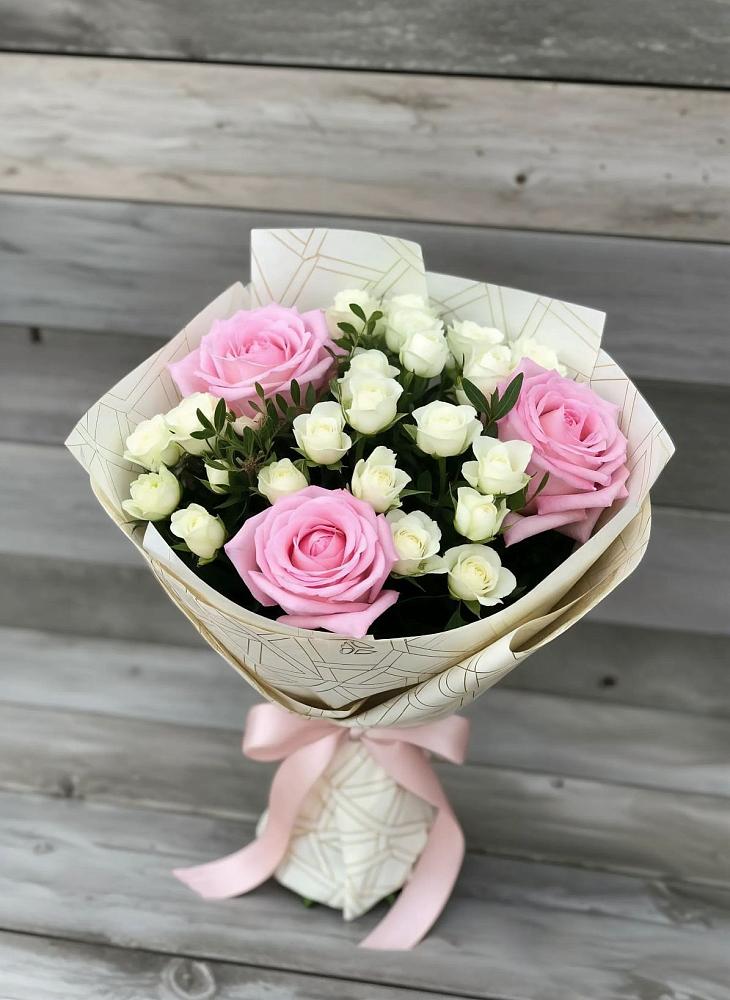 Букет цветов из: Розы в Балахоновском
