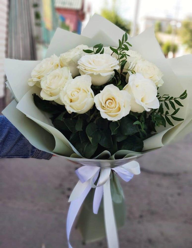 Букет Белые розы Проуд в Балахоновском