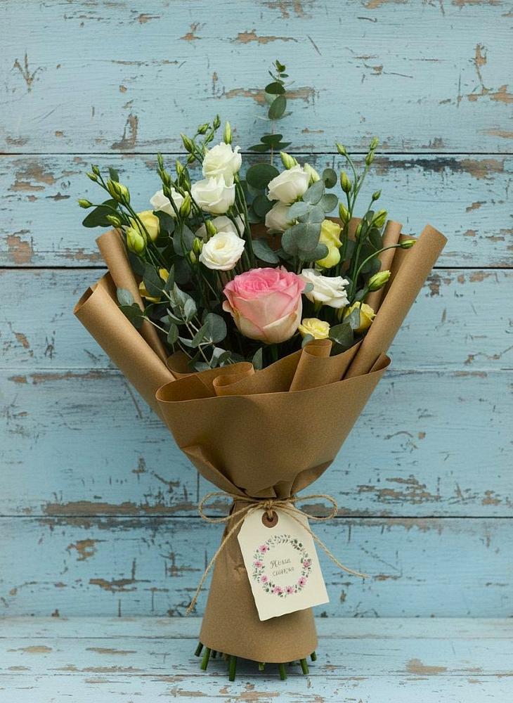 Букет цветов из: Розы и Лизиантусы в Балахоновском