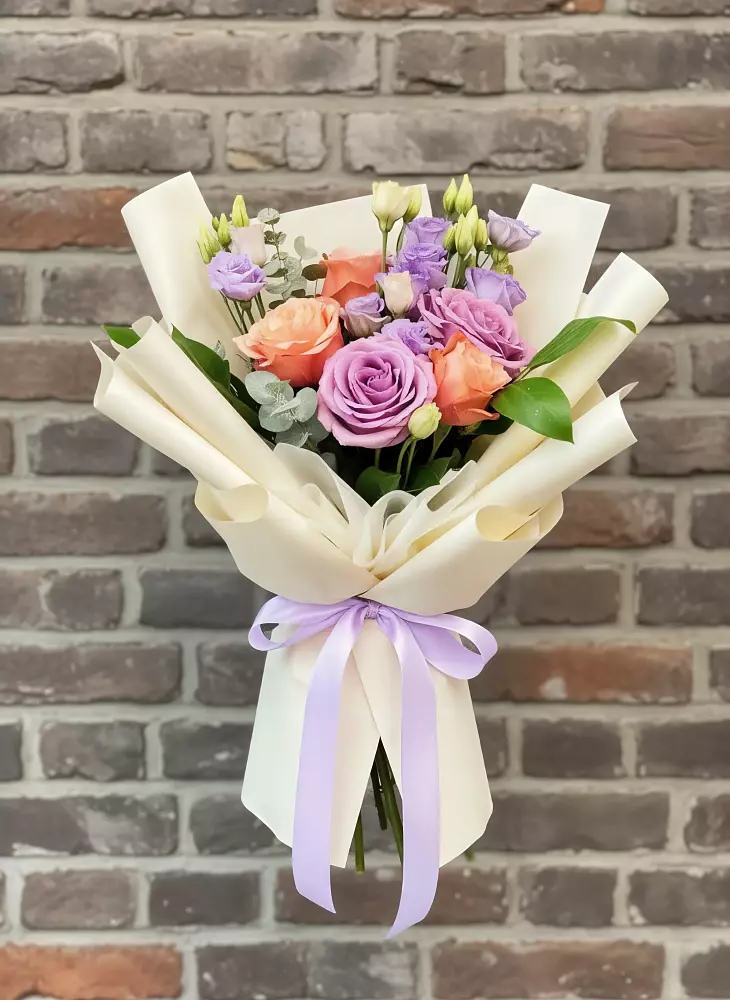 Букет цветов из: Лизиантусы и Розы в Балахоновском