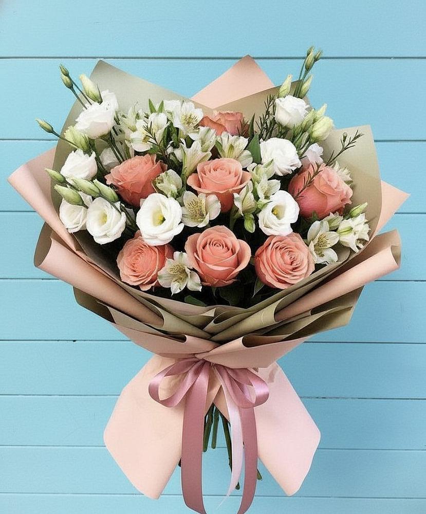 Букет цветов из: Розы, Альстромерии и Лизиантусы в Балахоновском