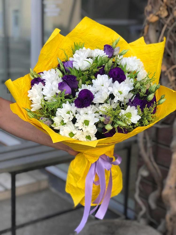 Букет цветов из: Ирисы, Хризантемы и Ромашки в Балахоновском