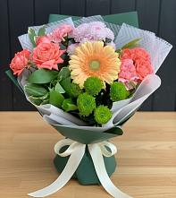 Букет цветов из:  Гвоздики, Розы, Герберы и Хризантемы в Балахоновском
