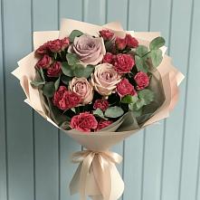 Букет цветов из:  Гвоздики и Розы в Балахоновском
