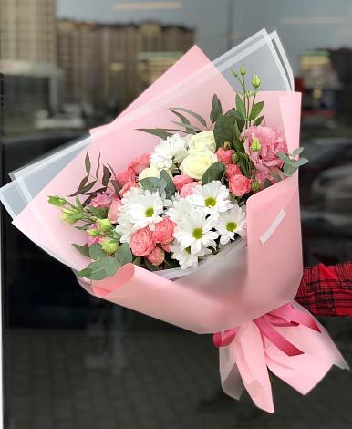 Букет цветов из: Розы, Лизиантусы и Хризантемы в Балахоновском